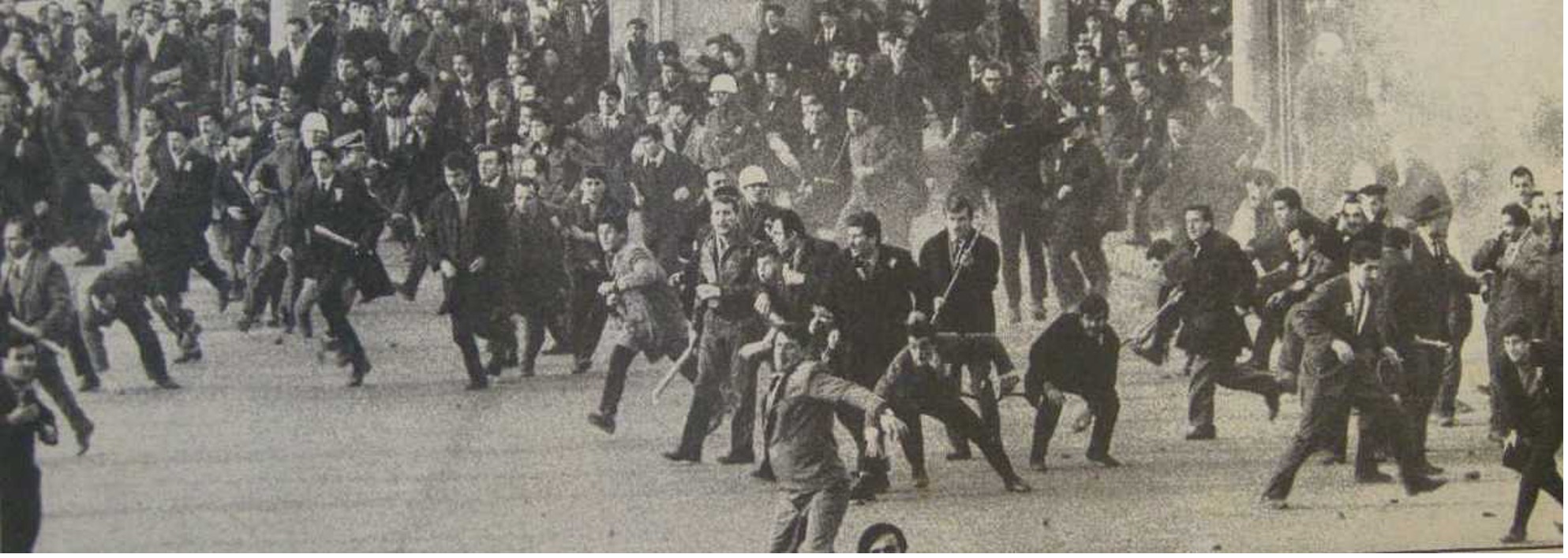 17 Şubat 1969 Günaydın — Sağcılar ellerinde sopalarla saldırıya geçiyor